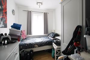 Photo 5- click for photo gallery